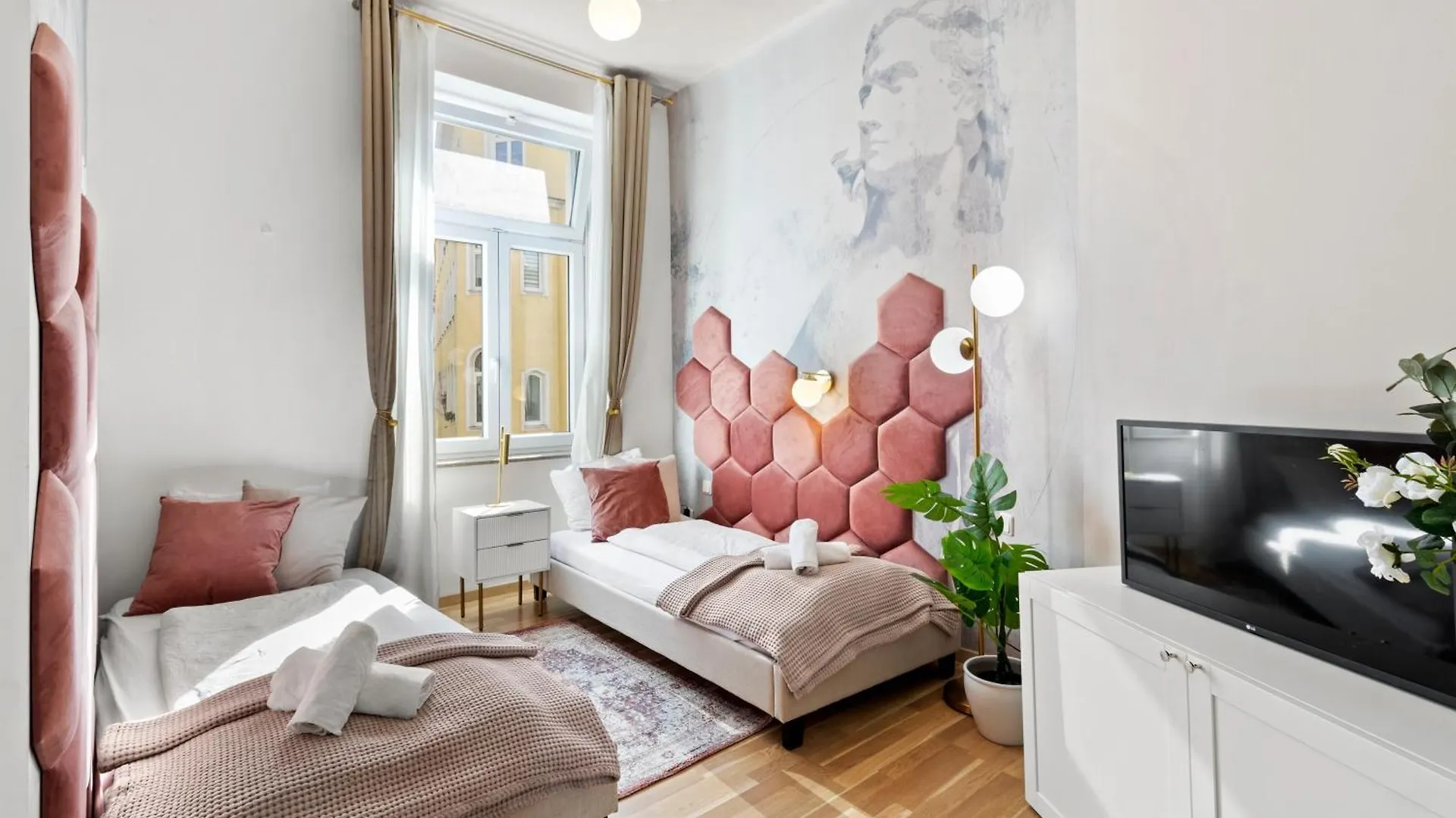 Elegant Room Near Prater & City Center Bécs Szálloda