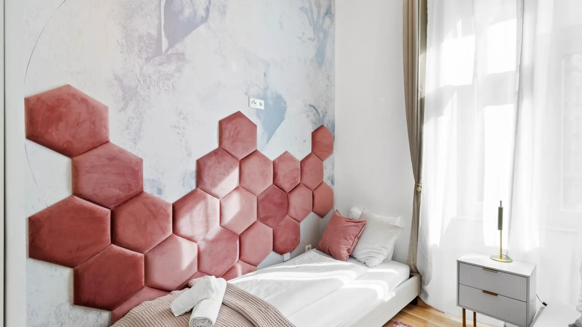 Elegant Room Near Prater & City Center Wiedeń 0*,